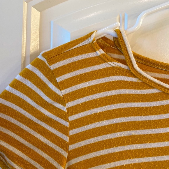 Kay Tie Front Cut Out Top (Girl L) - Picture 5 of 6